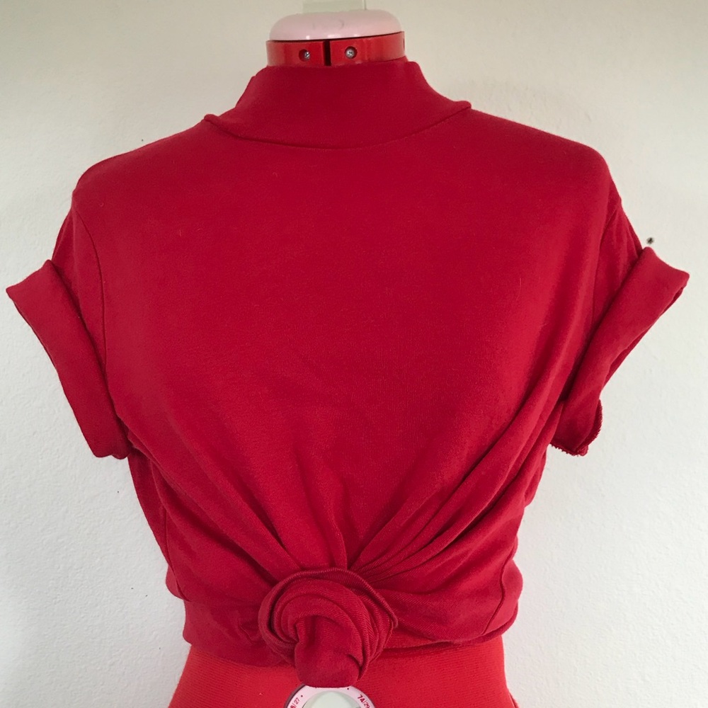 White stag red turtle neck shirt